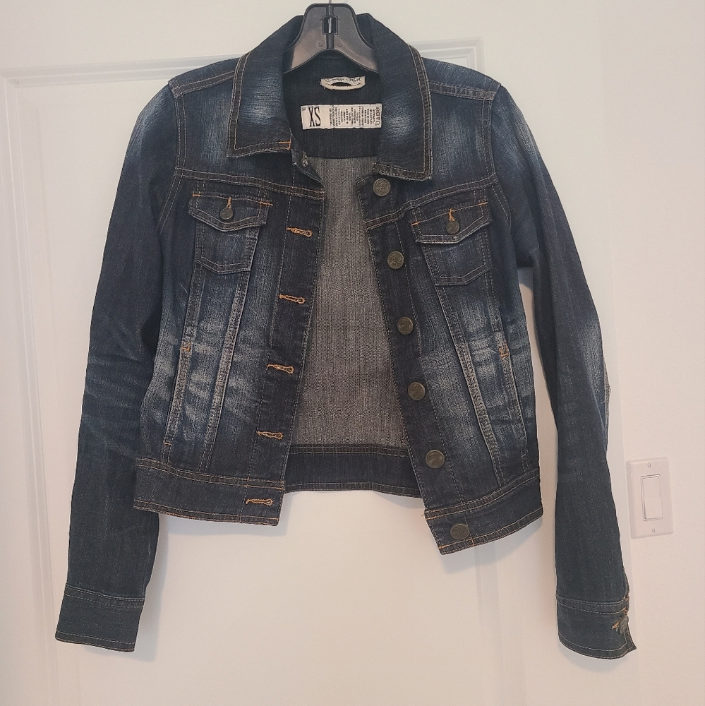 Dark wash demin jacket
